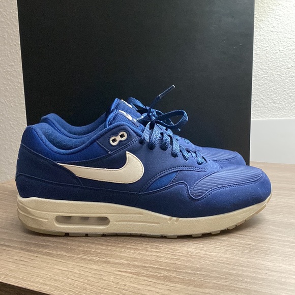 Air Max 1 - Picture 2 of 5